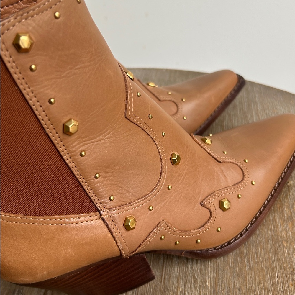 Vince Camuto Norley Studded Leather Western Ankle Booties Women’s Size 5.5 - Picture 8 of 17